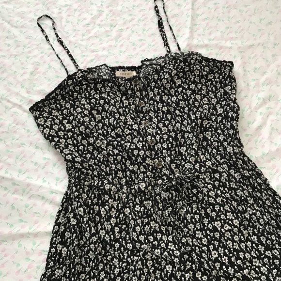 FOREVER 21 Floral Mini Dress M Fit Black Off White Waist Tie Buttons - Picture 2 of 16